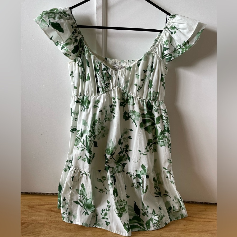 Abercrombie Ruched Flutter Sleeve Mini Dress